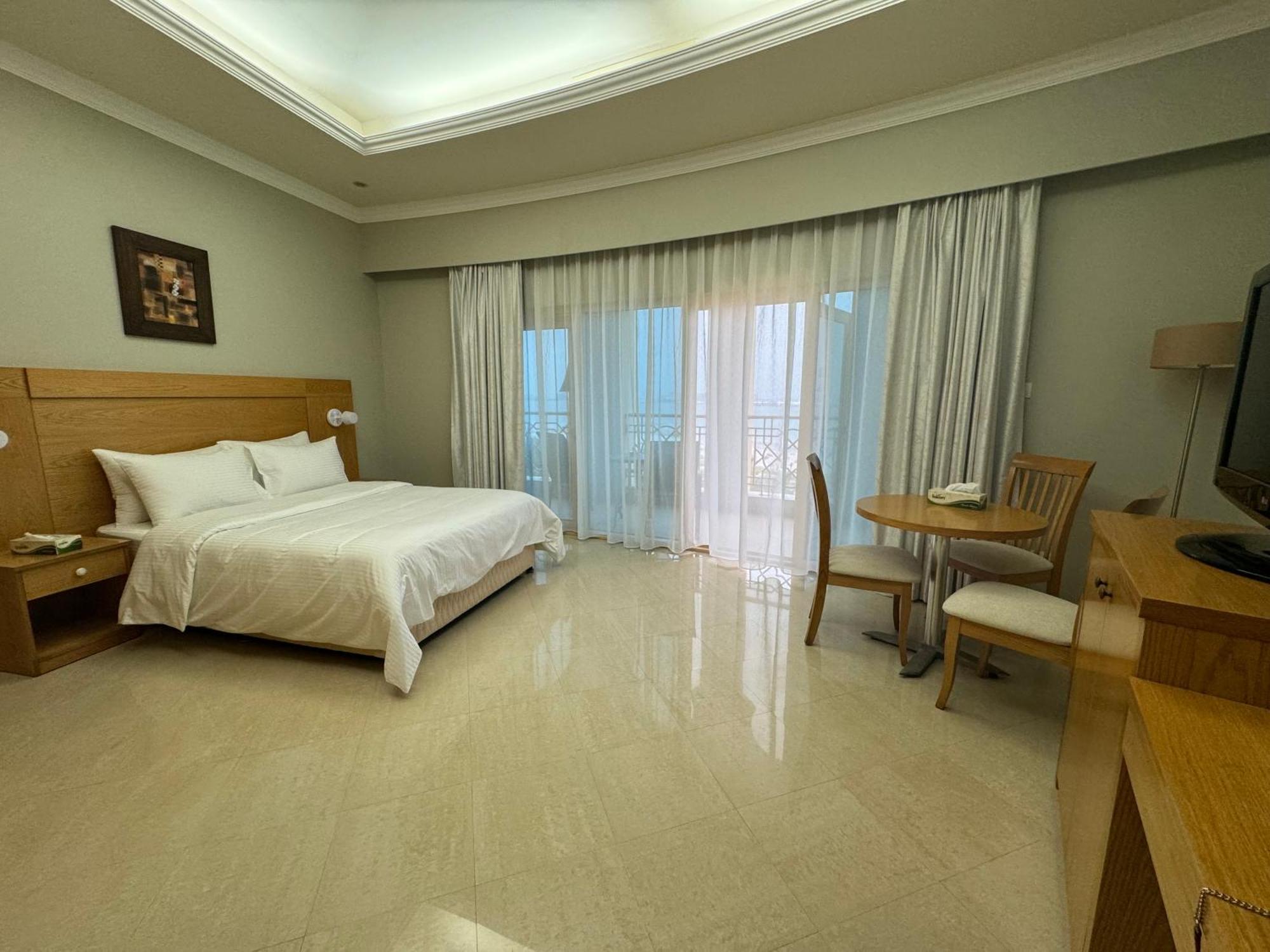Private Suites Al Hamra Palace At Golf & Sea Resort Ras al-Khaimah Room photo